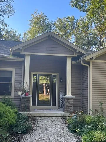 3 bed, 1600 sqft, $3,600 — Photo 2