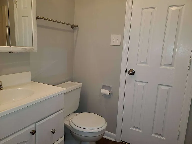 2005 Morgan Ave SW #3 — Photo 9