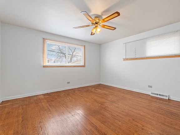 5th image of 8576 S Woodlawn Ave