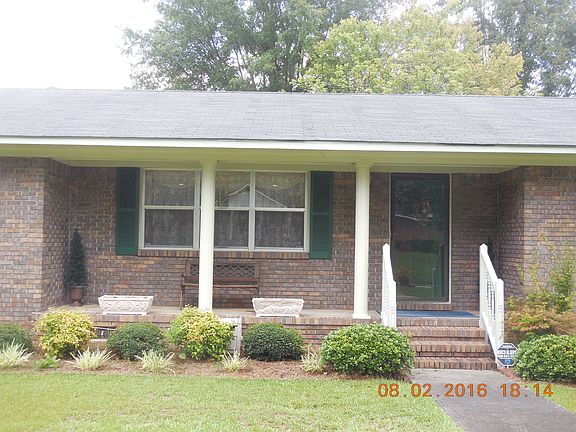 5 - Front Entrance - Closeup