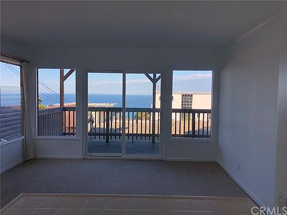 3rd image of 2911 Crest Dr #B