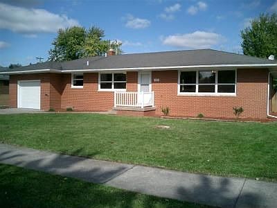 4th image of 1420 Meadow Dr