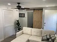 1 bed, 550 sqft, $1,100 — Photo 1