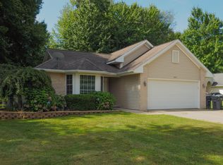 4306 Suffield Woods Ave, Portage, MI 49002