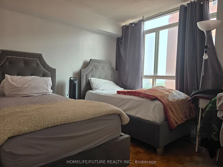2470 Eglinton Ave W #1203 — Photo 7