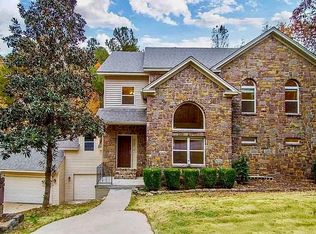 3801 Foxcroft Rd, Little Rock, AR 72227