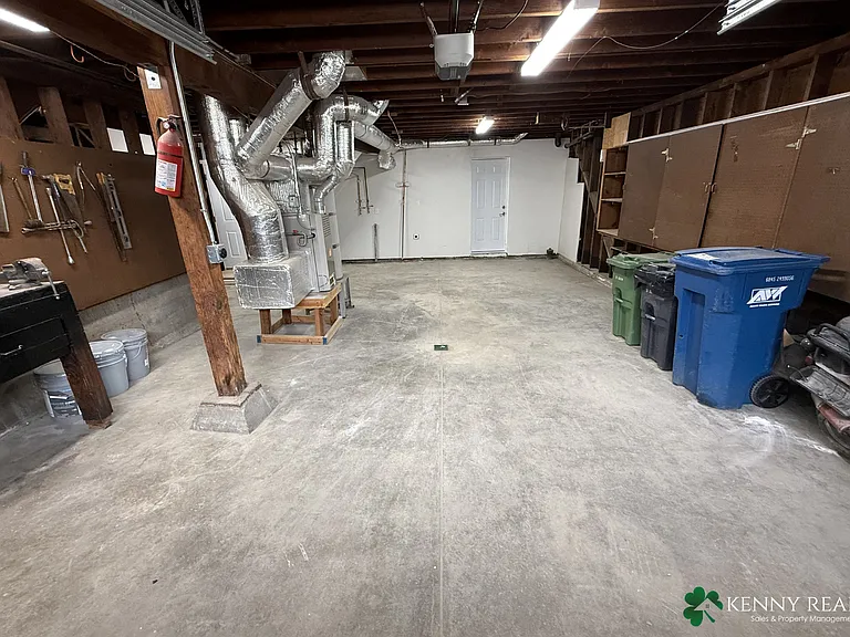 840 Templeton Ave — Photo 21