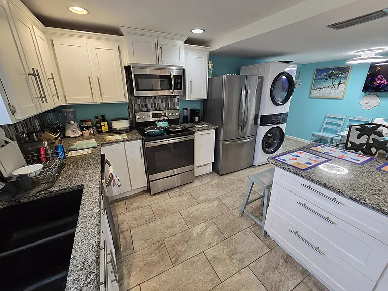 125 Sherwood Ave — Photo 29