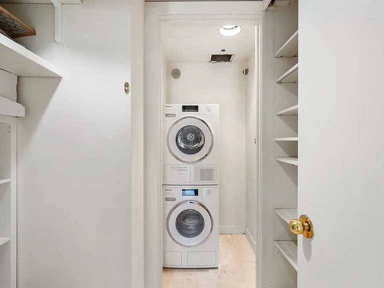 611 Washington St #2305 — Photo 21