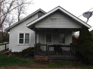 126 3rd St #A, Houston, PA 15342