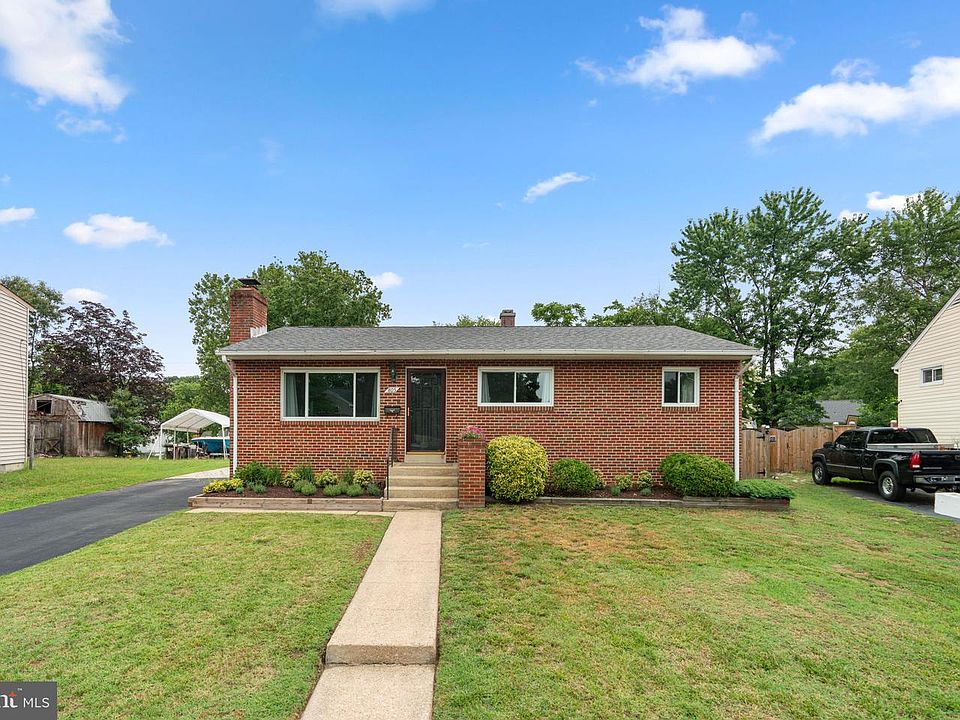 1st image of 805 Glenview Ave