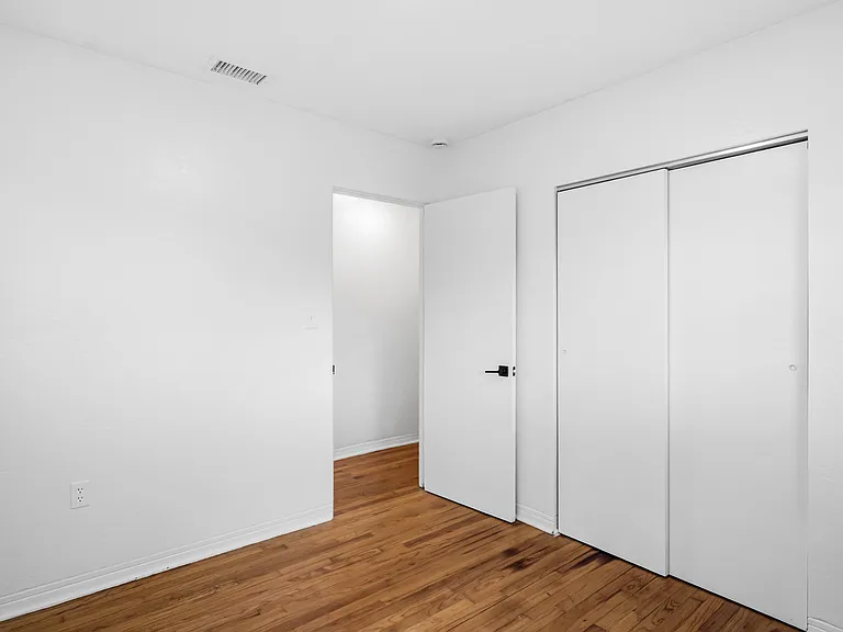 7181 49th Ave N #1 — Photo 2