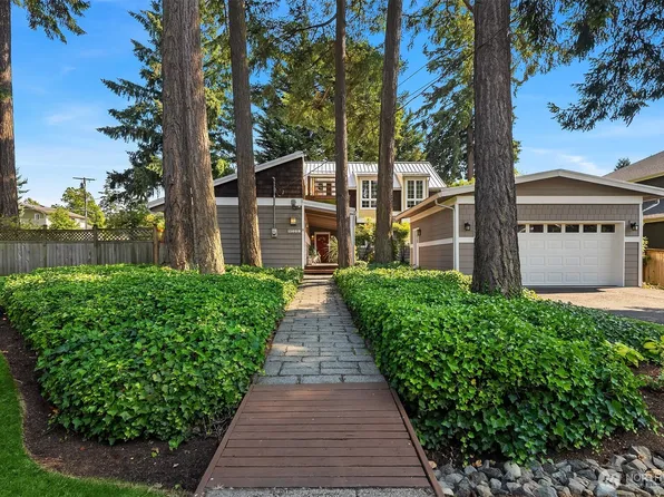 11059 SE 31st Street, Bellevue, WA 98004