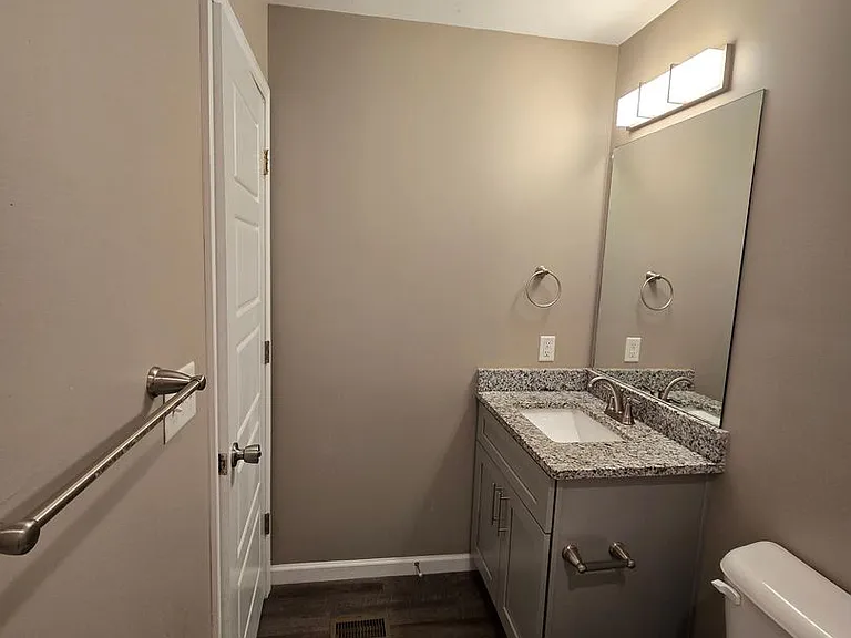 613 Brister St #103 — Photo 22