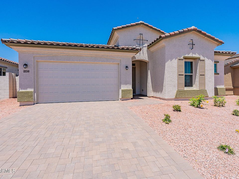 1st image of 20240 W CATALINA Drive
