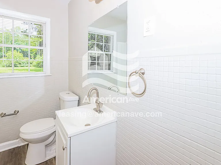 1539333_007_wm_-_main_bathroom_12897008.jpg