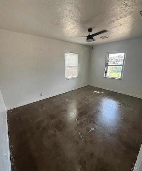 4722 N 3rd Ave — Photo 5