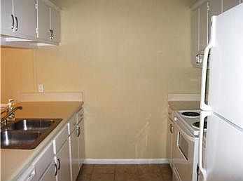 3rd image of 817 1st St #D-1