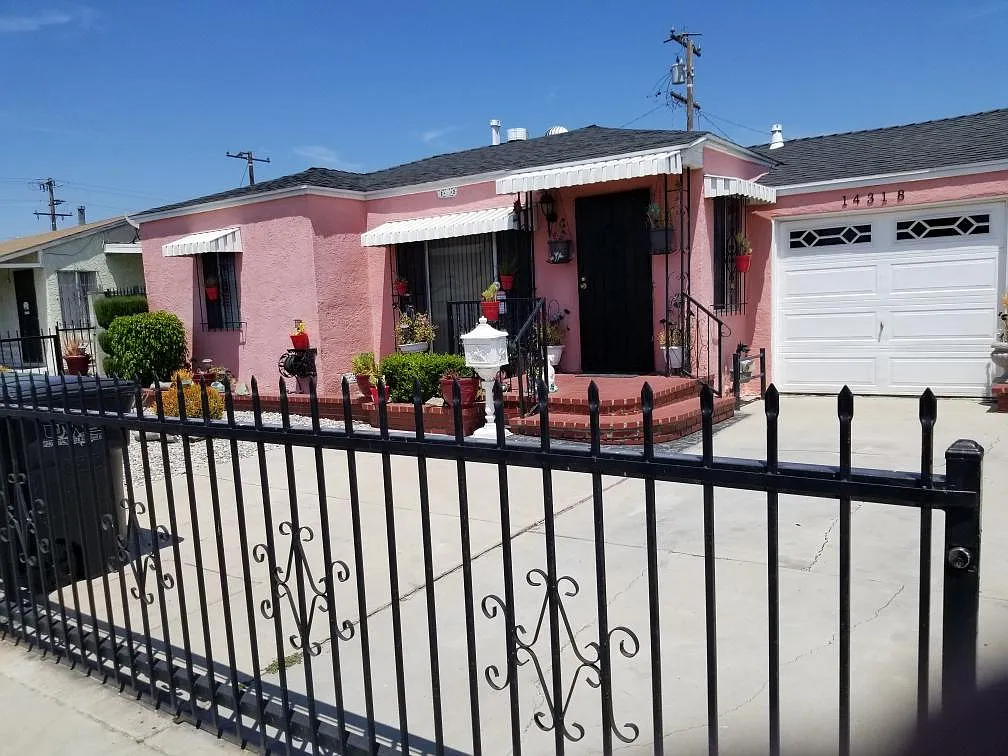 3 bed, 1.5 bath, 1492 sqft, $3,600 — Photo 1