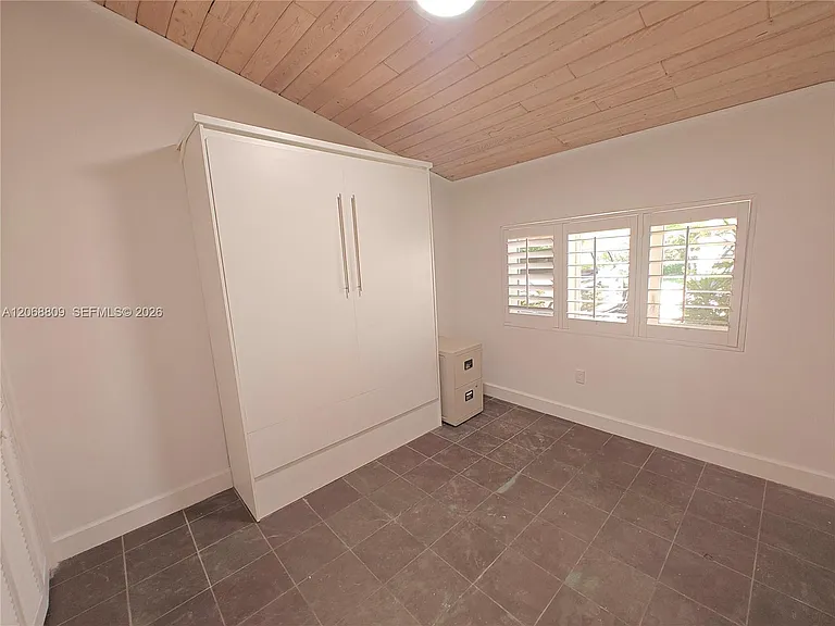 710 Allendale Rd — Photo 53