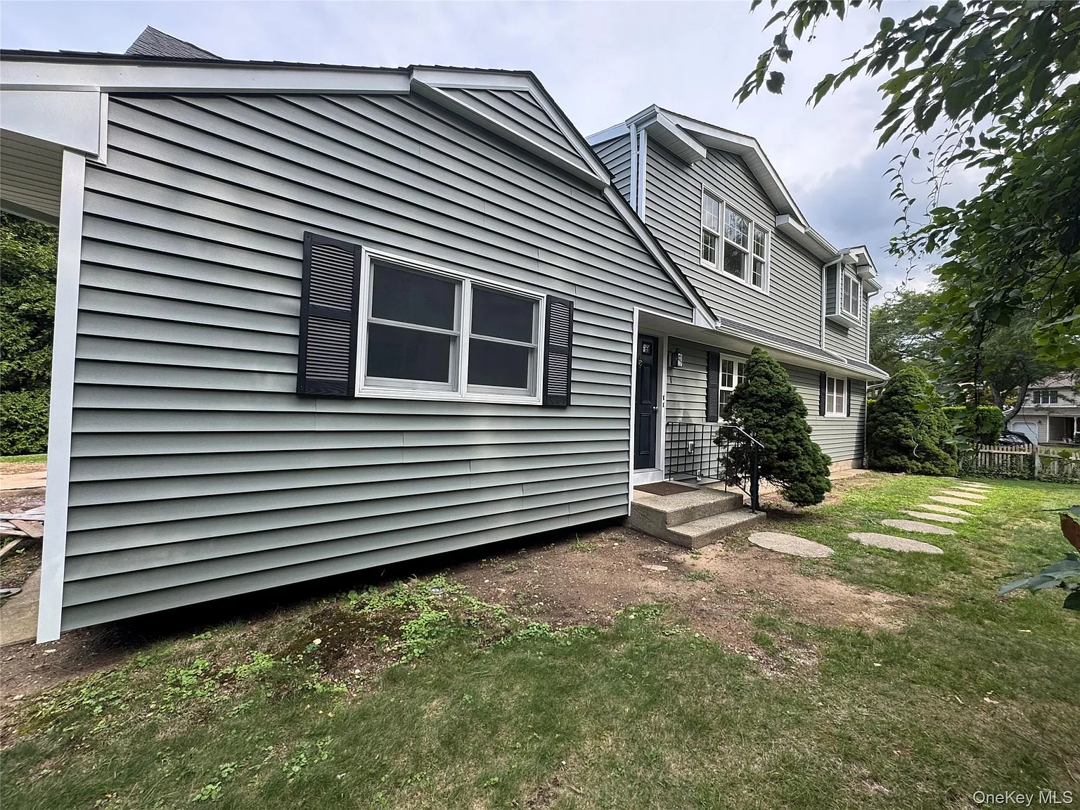 2 bed, 1.0 bath, 1174 sqft, $3,750 — Photo 2