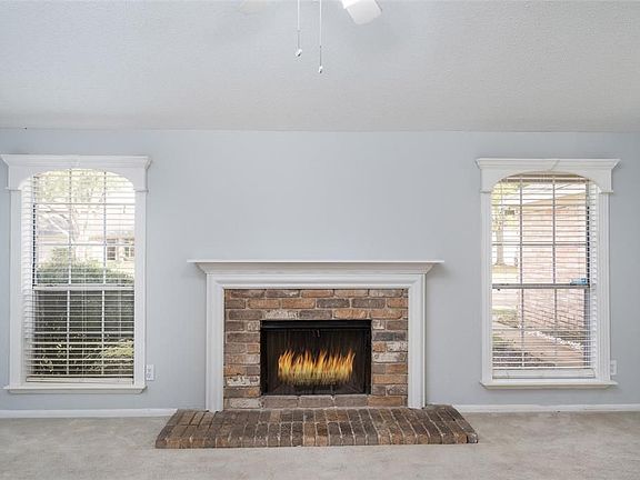 5th image of 18063 Brooknoll Dr