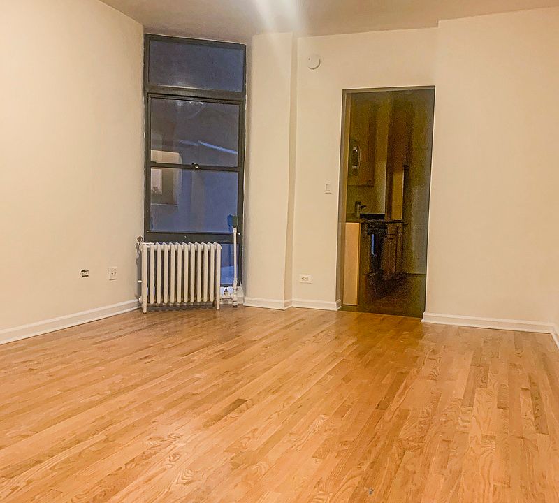 1st image of 150 E 84th St #1E
