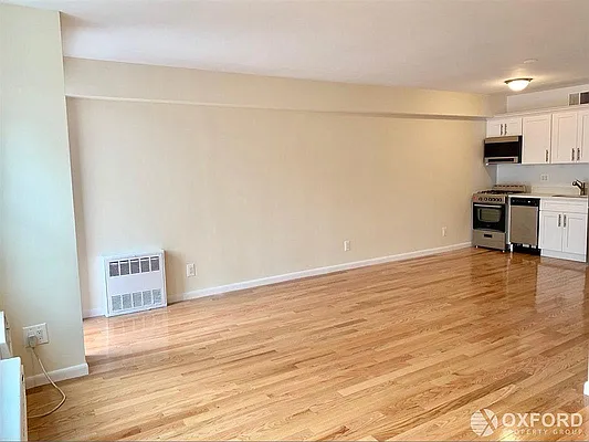 Rented by Oxford Property Group | media 10