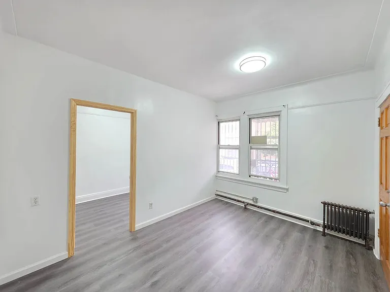 1596 W 7th St #1 — Photo 6