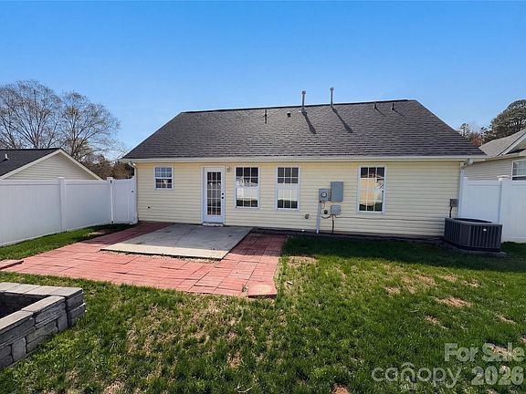 5th image of 6028 Bradford Ct