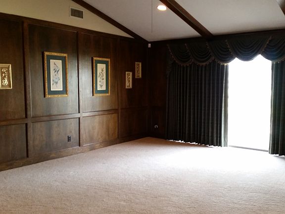 2nd image of 2409 Quail Hollow Dr