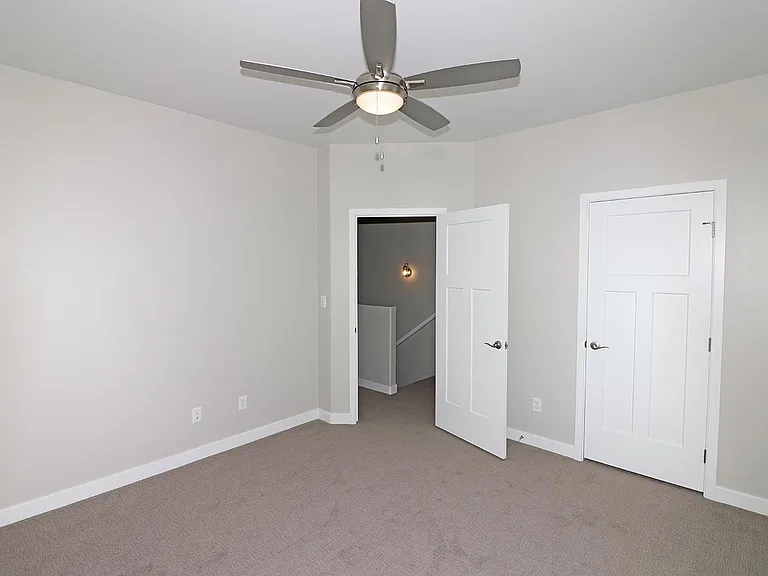 1030 Belford Ave — Photo 22