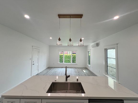 5th image of 721 N Alfred St APT 101