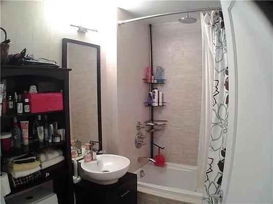 Sold by R New York | media 12