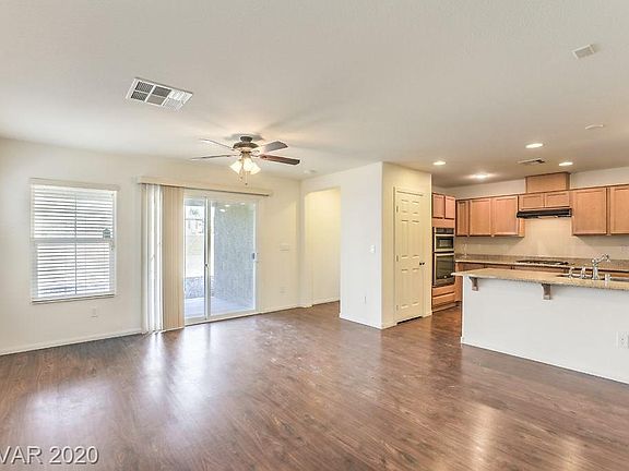 5th image of 7096 Glencoe Harbor Ave