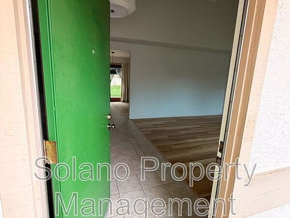 3rd image of 950 Pembroke Way