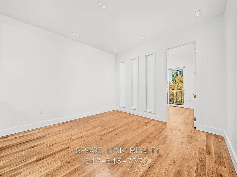 79 Maujer St #4A — Photo 1