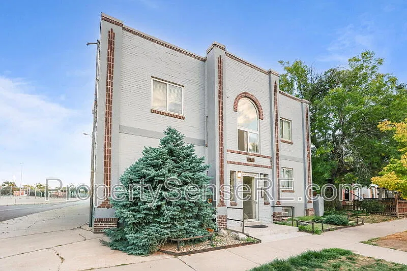 1120 S Logan St #5