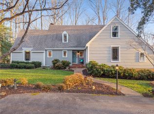 14900 Crown Point Rd, Moseley, VA 23120