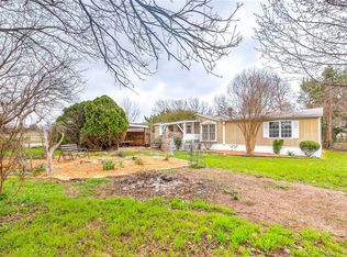 3211 Midway Ct, Granbury, TX 76049