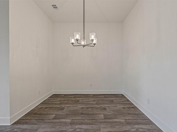 5th image of 336 Bryan Way