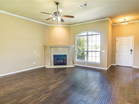 5th image of 2036 Pelham Dr
