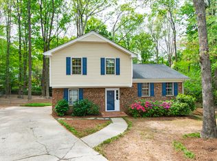 404 Lynchester Ct, Raleigh, NC 27615