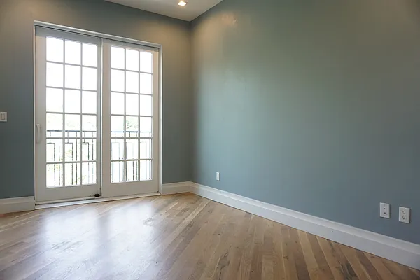 Rented by Rennit Inc. | media 40