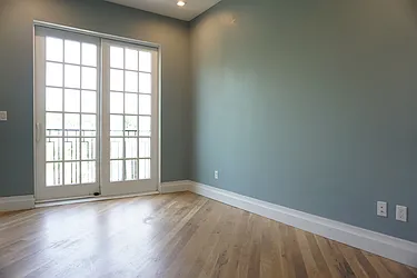 Rented by Rennit Inc.