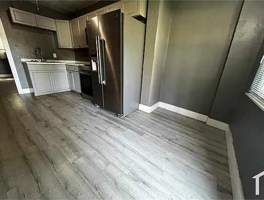 633 Florence St #4 — Photo 6