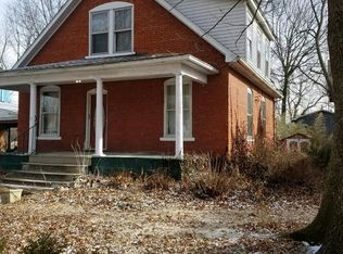 725 Jefferson St, Hillsboro, IL 62049