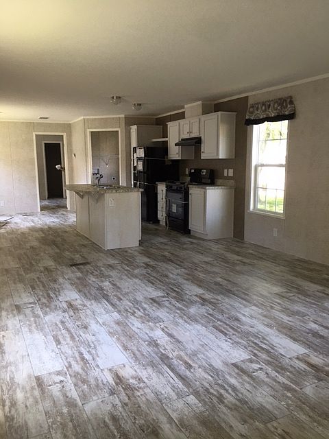 2nd image of 245 Newton St