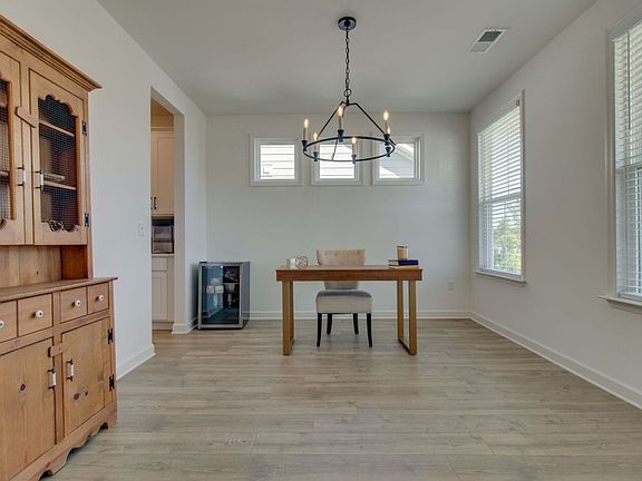 5th image of 3523 Anthony Ave