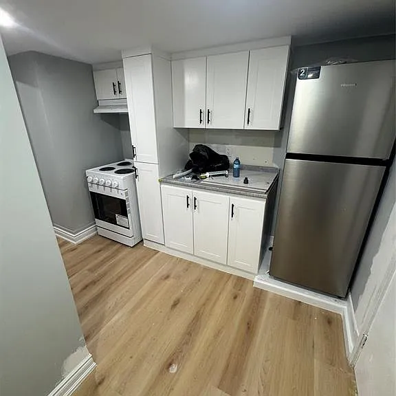 945 Wellington Ave #7 — Photo 10
